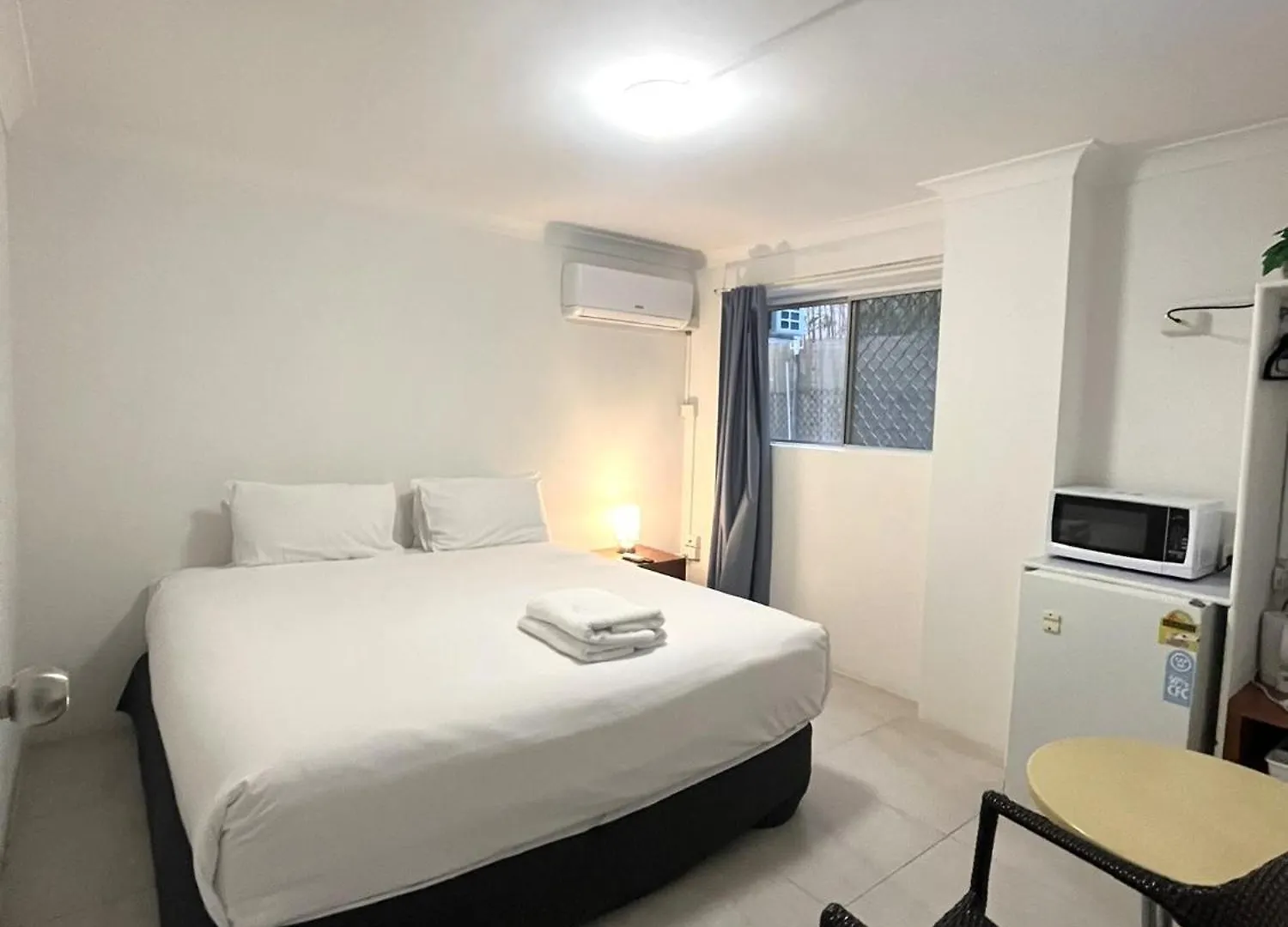 Browns Broadbeach Gold Coast 3*,