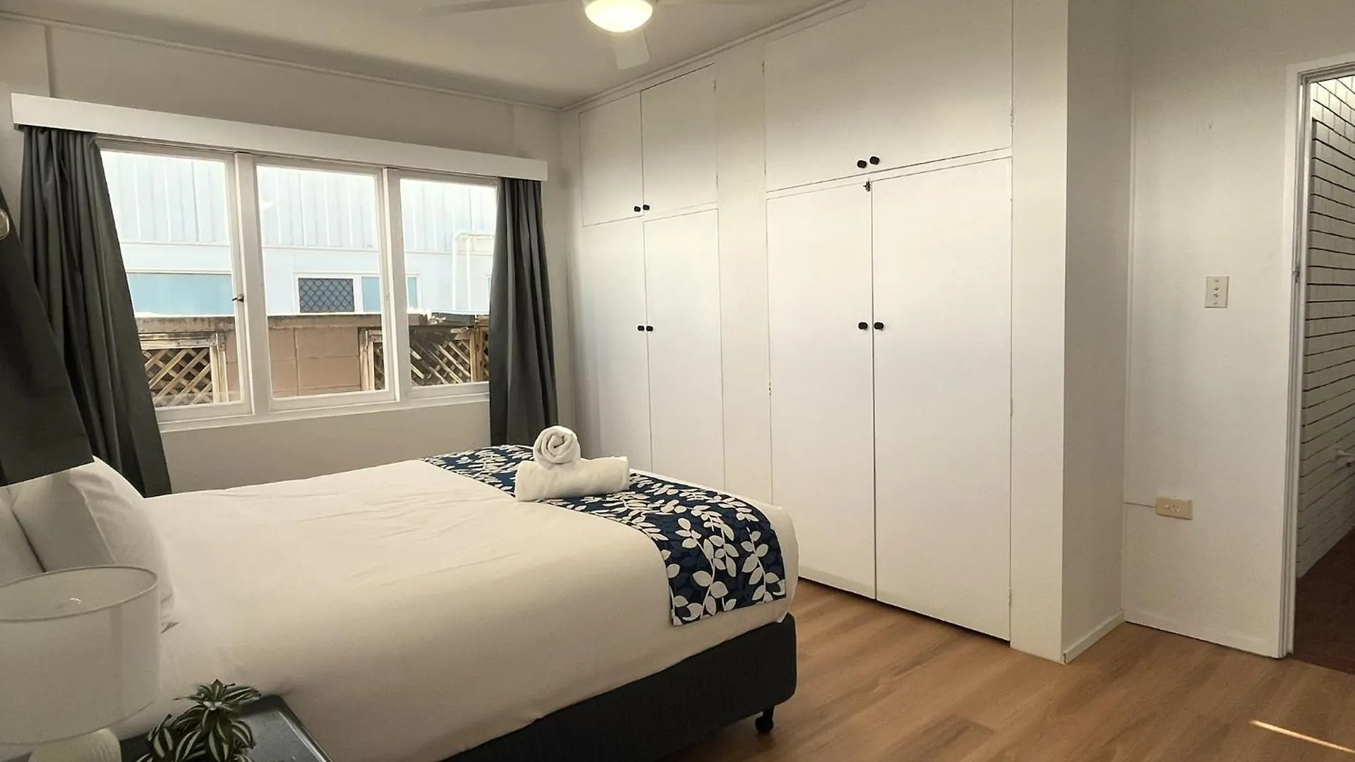 Browns Broadbeach 골드코스트 모텔