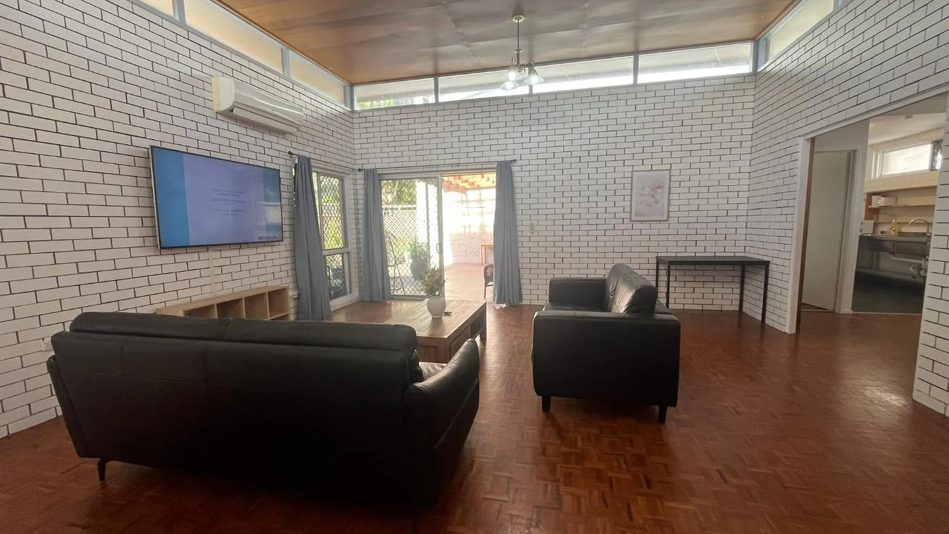 Browns Broadbeach 골드코스트 3*,  오스트레일리아