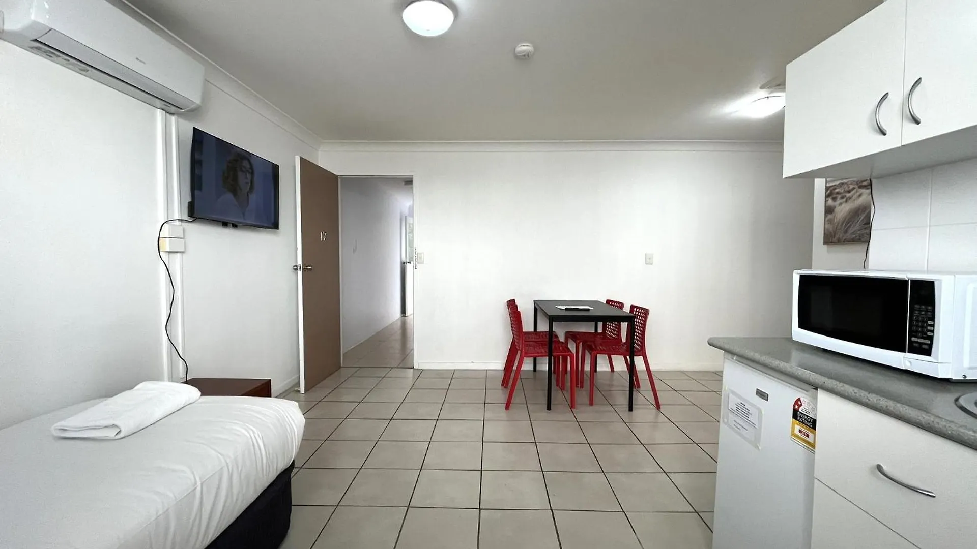 Browns Broadbeach 골드코스트 3*,  오스트레일리아